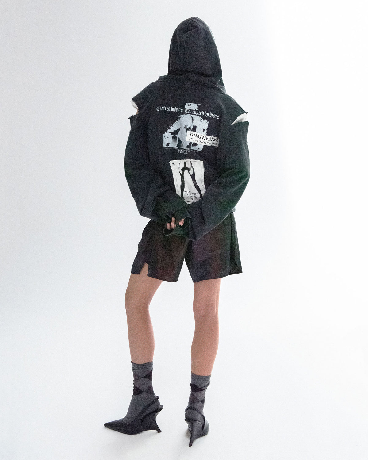 Hoodie “Pleasures”