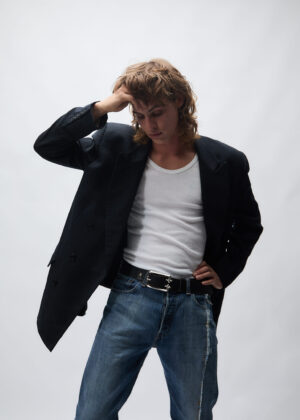 paolo-leduc-lookbook-undershirt-black-cross-3